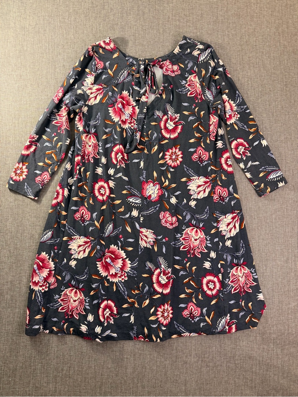 Loft Women’s Black/Red Floral Midi Dress Size Small - Picture 2 of 7
